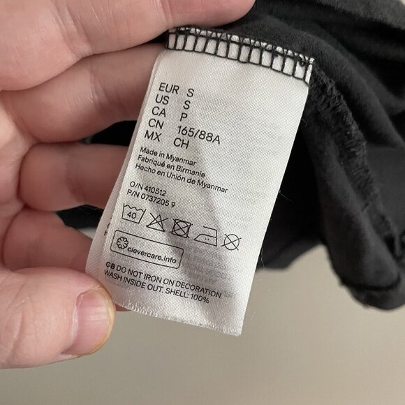 H&M Women S Gray Universal Music Group Sequin Graphic Short Sleeve T-Shirt - Picture 6 of 8